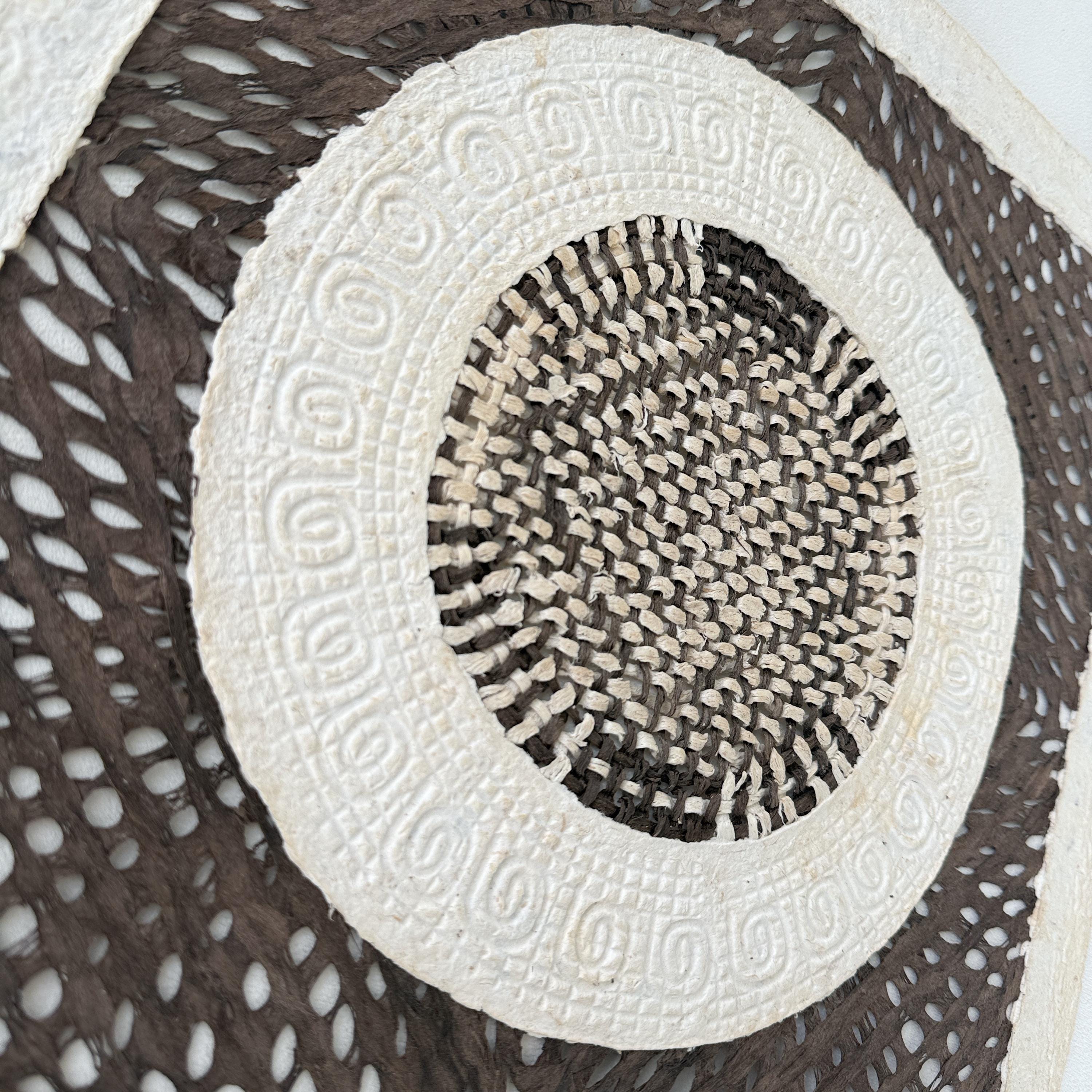 "Diamond Circle" ∙ Amate Art  15.75"x15.75"